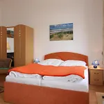 Ferienwohnung Meeresrausch In Ahlbeck * 塞巴特黑灵斯多夫