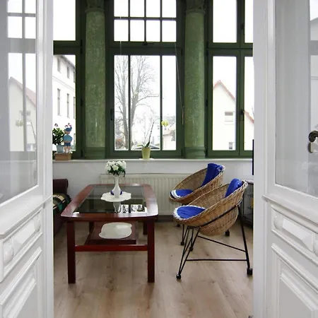 Sea Noise, Ahlbeck Daire *