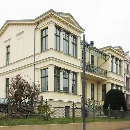 Meeresrausch In Ahlbeck 塞巴特黑灵斯多夫